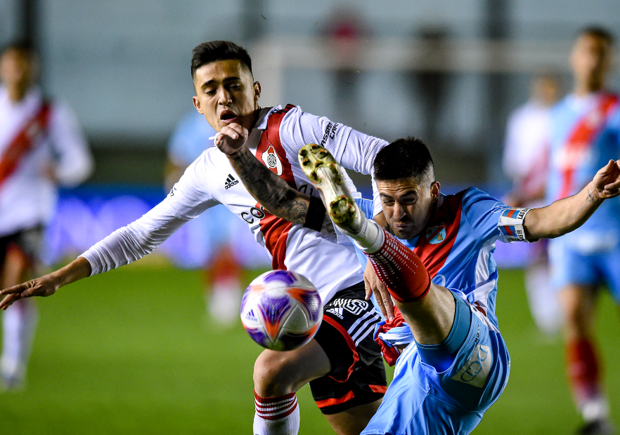 Sin Paulo Díaz: River Plate vivió deslucido empate ante Arsenal » Prensafútbol