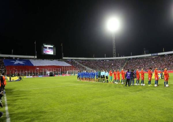 Chile vs. Ecuador 2017 Estadio Monumental, A_UNO_849727