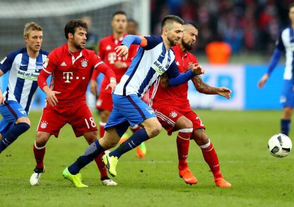 Arturo_Vidal_Hertha_Bayern_2017_Getty_1