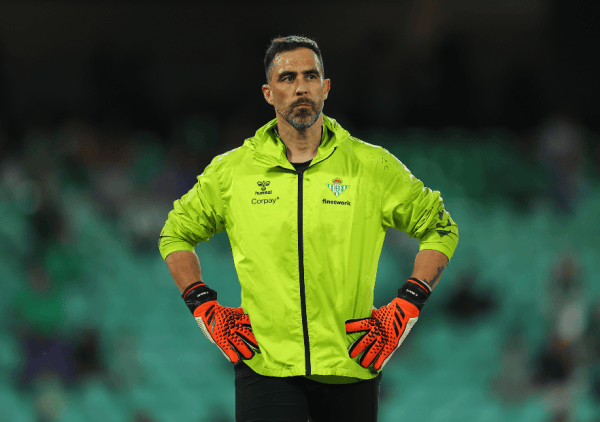 claudio-bravo-real-betis-v-getafe-cf-laliga-santander (3)