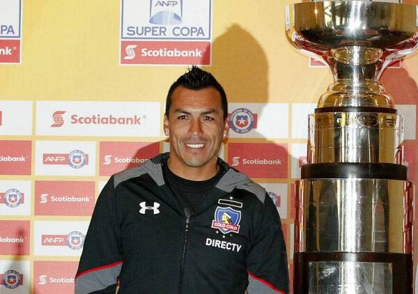 Esteban_Paredes_presentacion_Supercopa_2017_PS