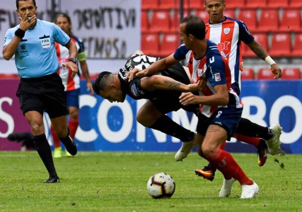 EstudiantesMerida_Argentinos_Sudamericana_Getty_2