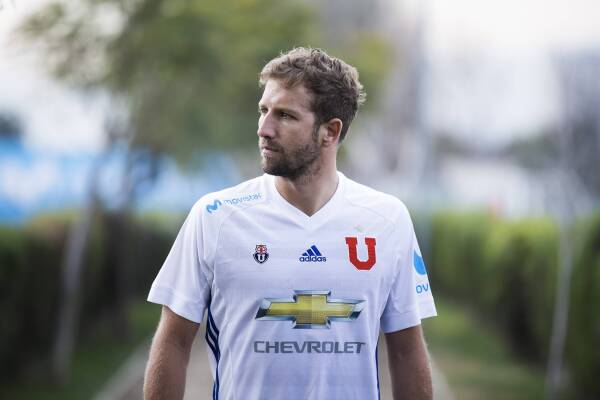 Felipe_Seymour_camiseta_UdeChile_2017