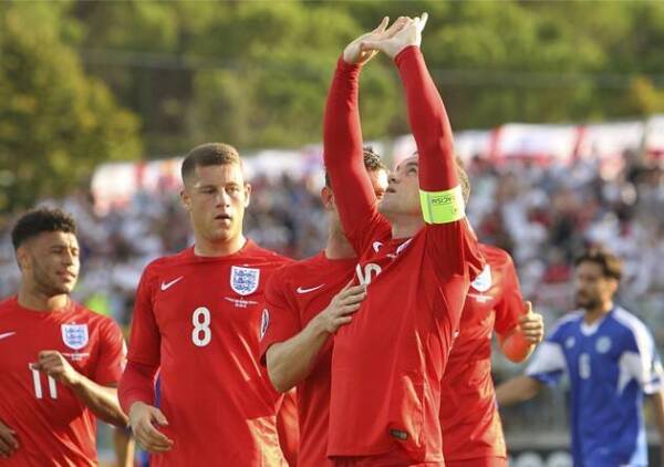 Inglaterra_San_Marino_Celebración_Euro_2015