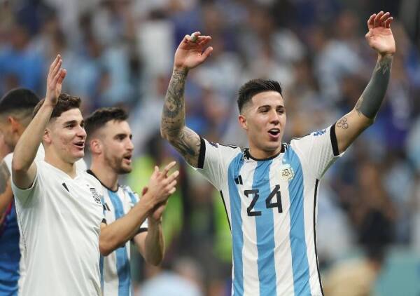 JuliánÄlvarez_Argentina_CopaMundial_OneFootball_Dic22