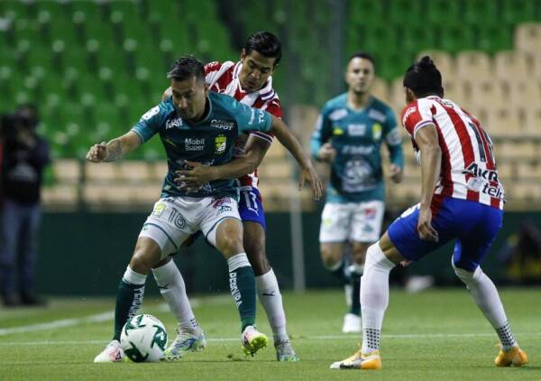 Leon v Chivas – Playoffs Torneo Guard1anes 2020 Liga MX