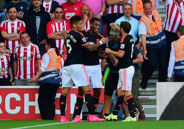 Manchester_Southampton_Premier_League_3_2015