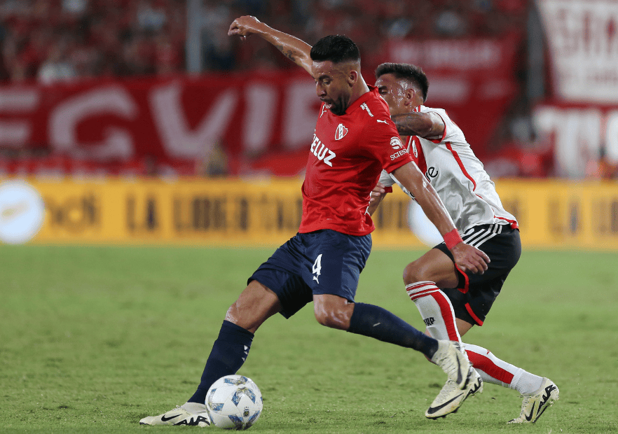 Mauricio_Isla_Independiente_09mar_Onefootball