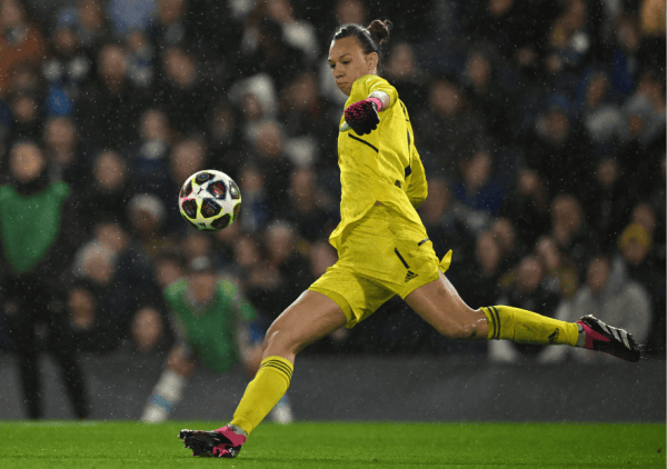 Tiane Endler_Lyon_Chelsea_Champions Femenina_2023