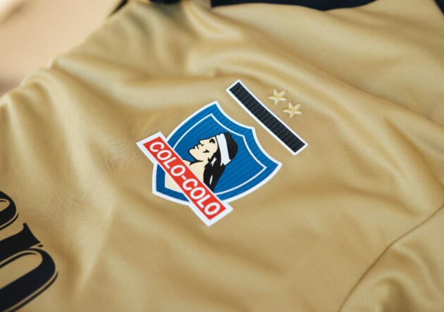 Colo Colo lanzó tercera camiseta » Prensafútbol